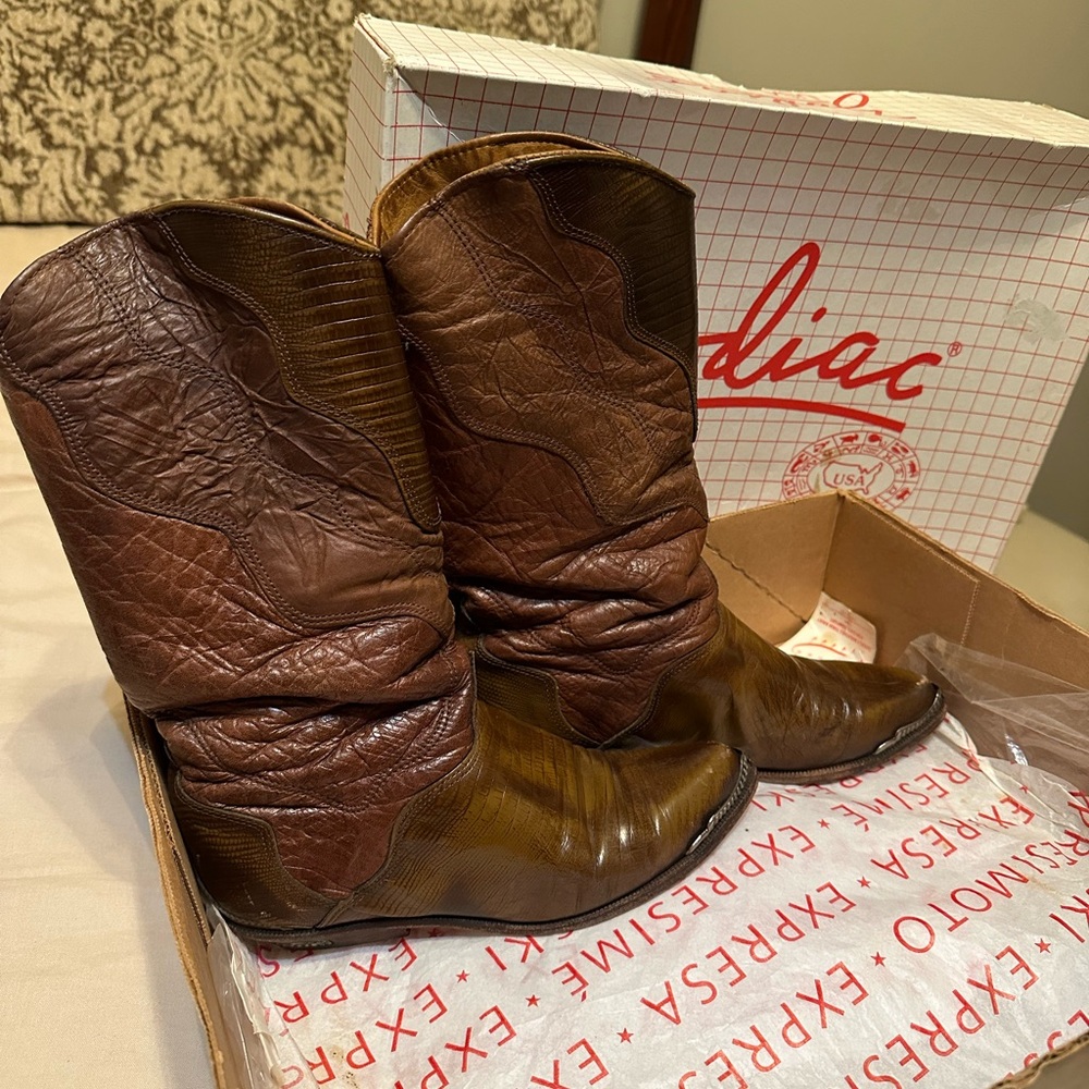 Zodiac women’s boots brown 6 1/2 women’s